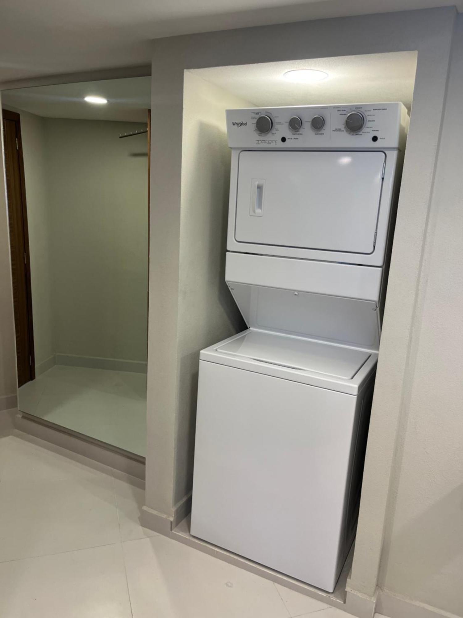 Vidalia - Modern Condos With Rooftop Terrace And Gym ปูแอร์โตบาญาร์ตา ภายนอก รูปภาพ