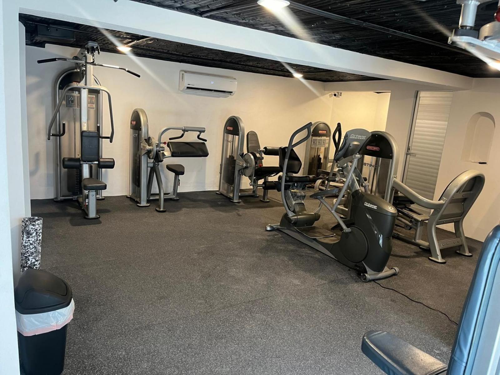 Vidalia - Modern Condos With Rooftop Terrace And Gym ปูแอร์โตบาญาร์ตา ภายนอก รูปภาพ