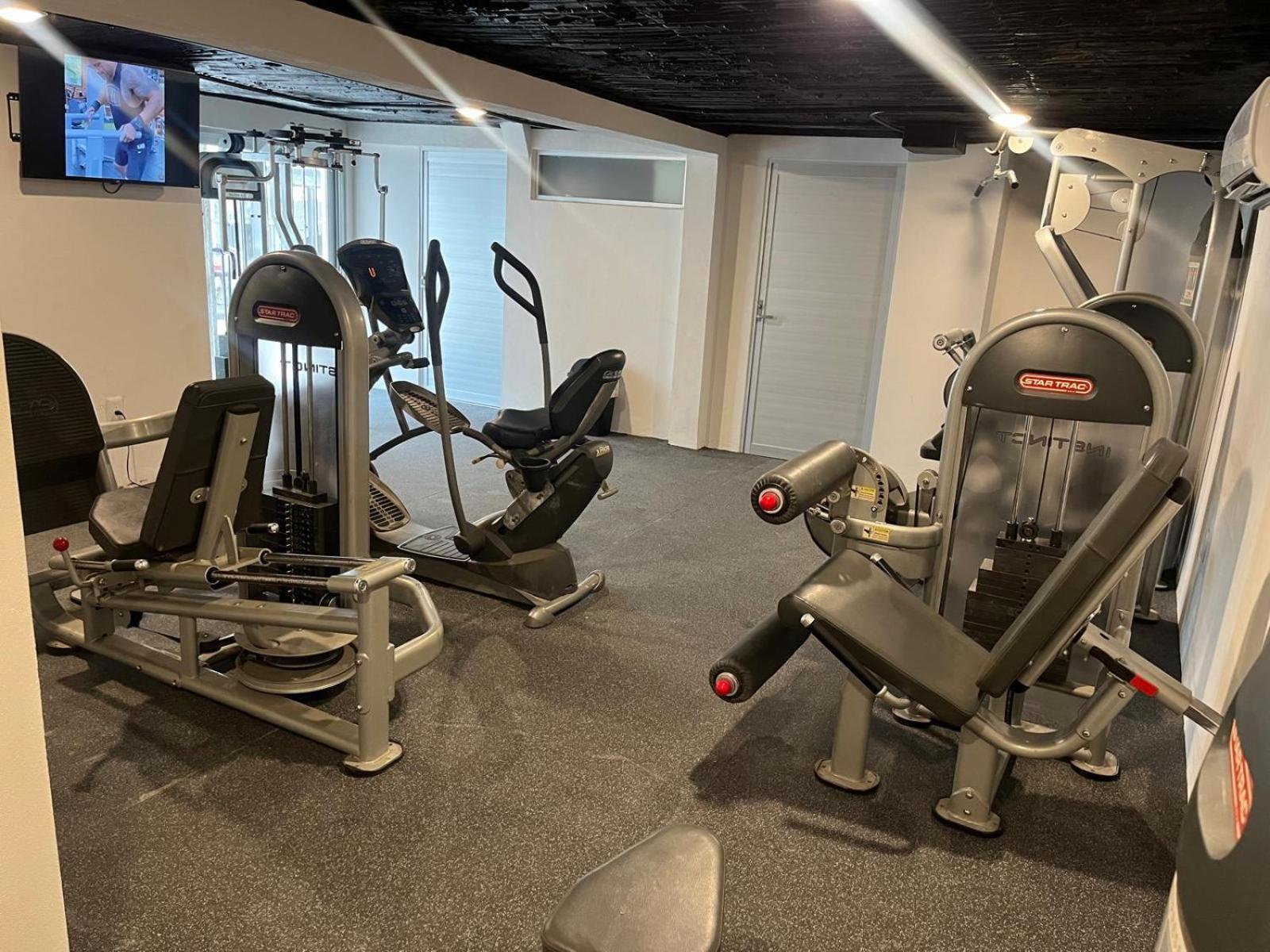 Vidalia - Modern Condos With Rooftop Terrace And Gym ปูแอร์โตบาญาร์ตา ภายนอก รูปภาพ